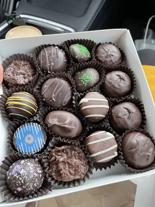 Lil' Chocolate Shoppe Picture 6