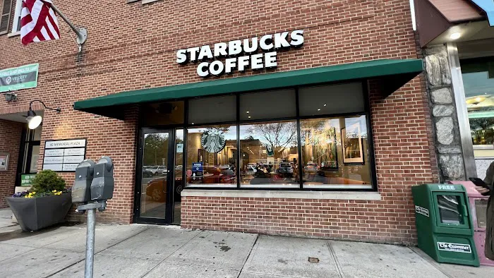 Starbucks Picture 2