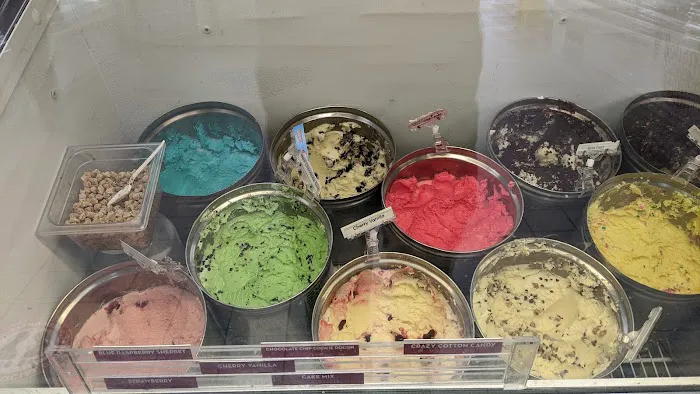 Carvel Picture 2