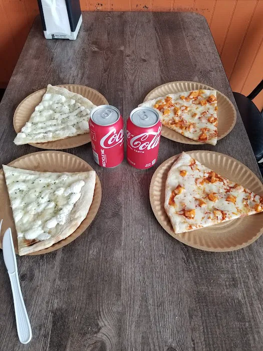 Pleasantville Pizzeria Picture 10