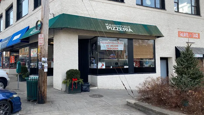 Pleasantville Pizzeria Picture 6