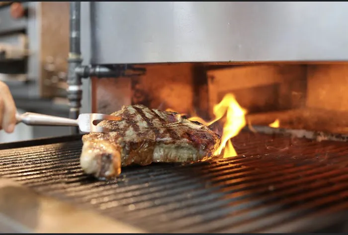 Flames Steakhouse Picture 7