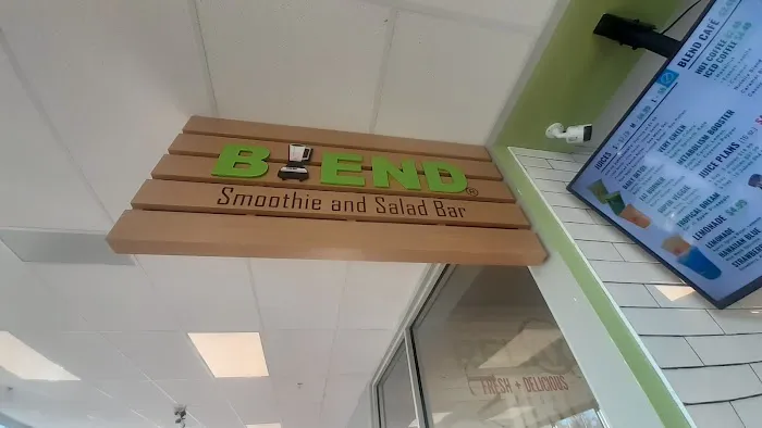 Blend Smoothie & Salad Bar - Elmsford Picture 4