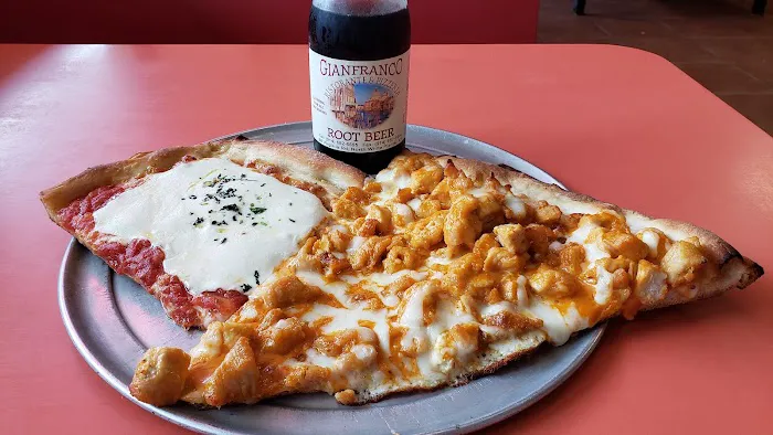 Gianfranco Pizzeria & Restaurant Picture 1