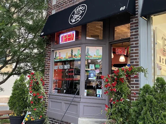 Eddie’s Little Café Picture 7