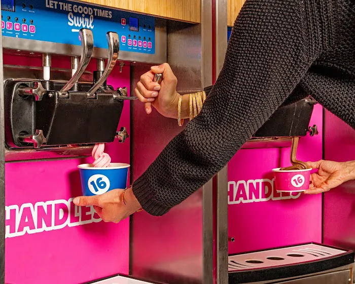 16 Handles Picture 3