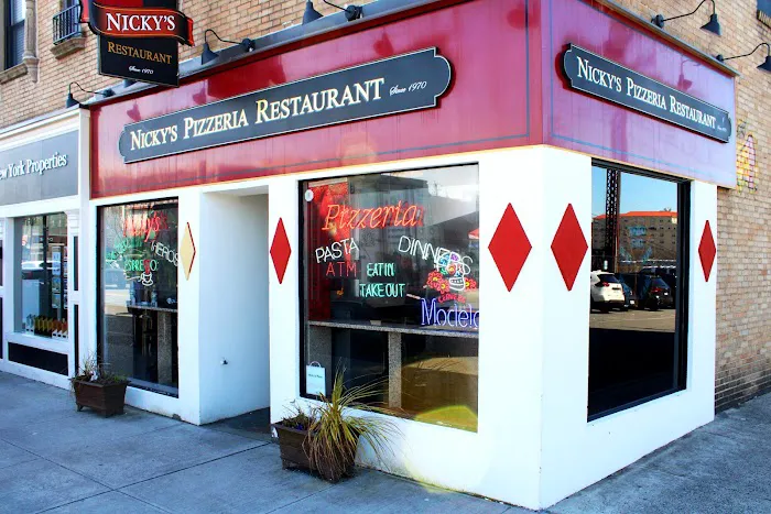 Nicky's Pizzeria & Restaurant Picture 2
