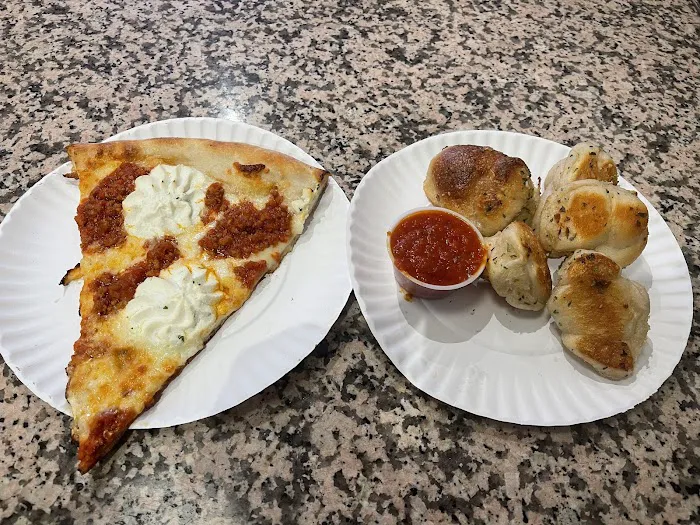 Nicky's Pizzeria & Restaurant Picture 10