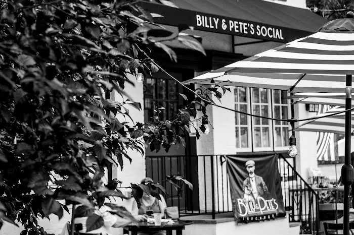 Billy & Pete's Social Picture 3