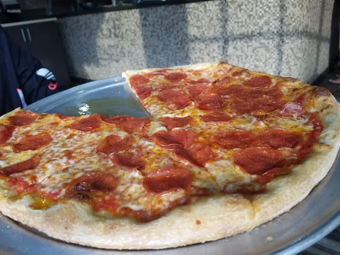 Village Pizza & Pasta Picture 8