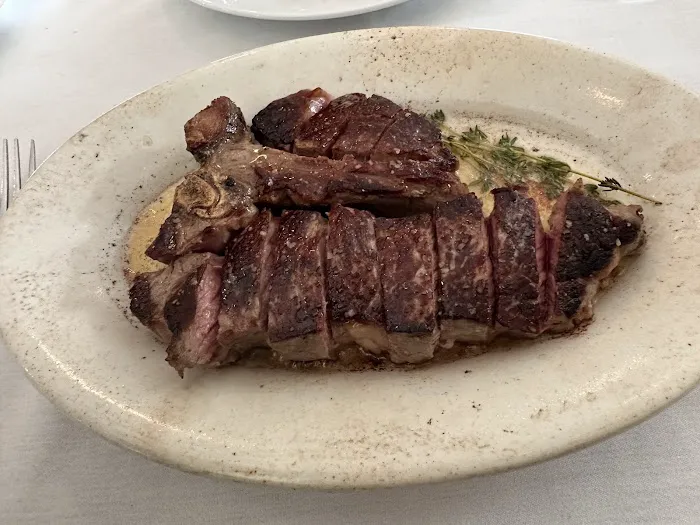 Lenny's Steakhouse Picture 2