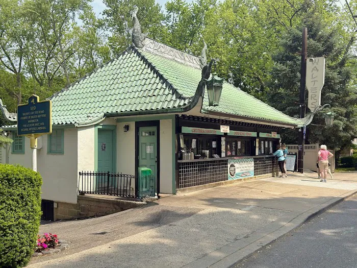 Walter's Hot Dogs - Mamaroneck Picture 2