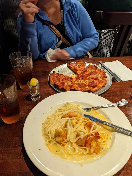 Michael's Pizza Picture 8