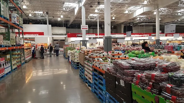 Costco Food Court Picture 4