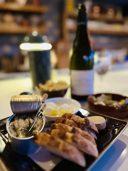 La Cave - Wine Bar Picture 3