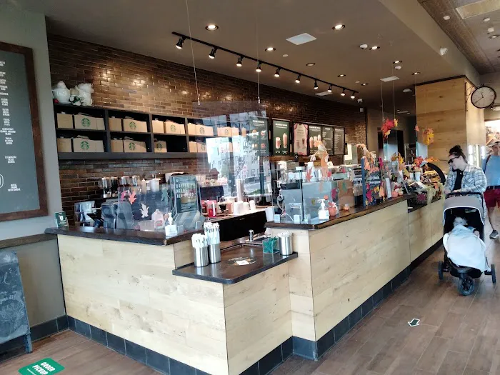Starbucks Picture 2