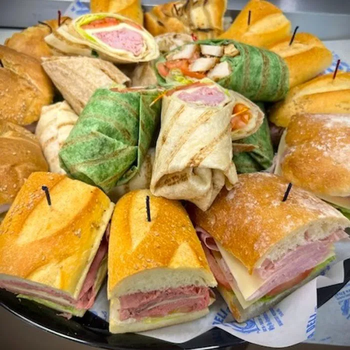 Harbor Deli Picture 3