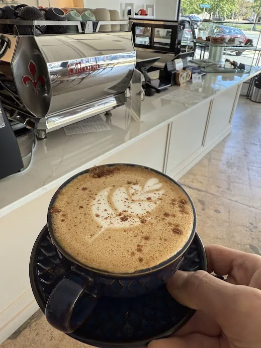 Fora Cafe Picture 6