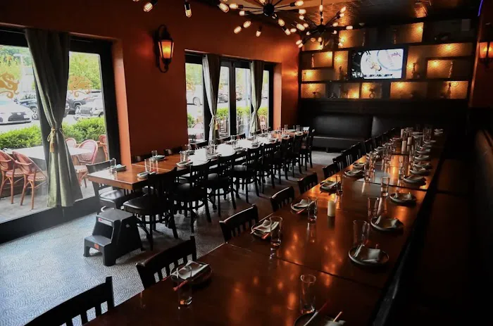 Jade Eatery and Lounge Picture 1