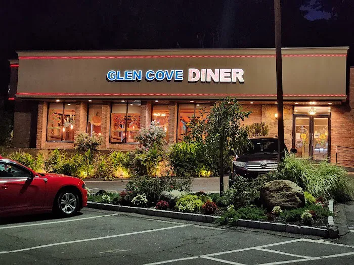 Glen Cove Diner Picture 9