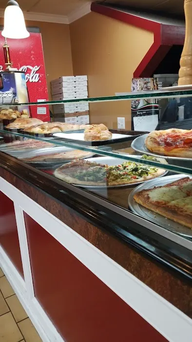Delicious Pizzeria Picture 3