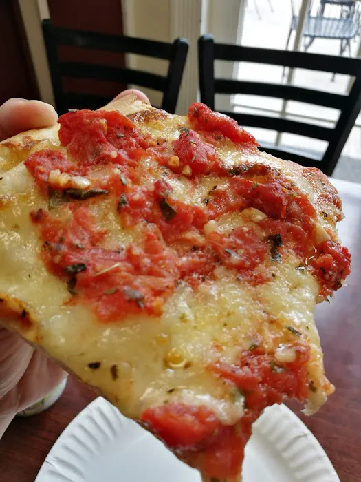 Delicious Pizzeria Picture 5