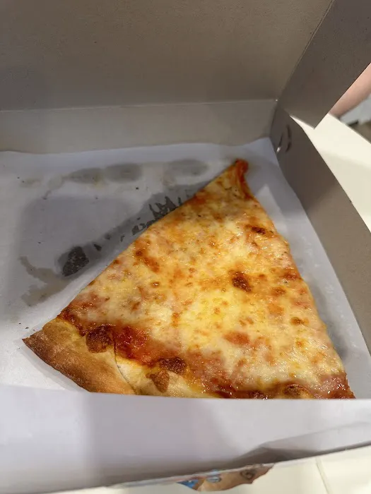 Forest Avenue Pizza Picture 3