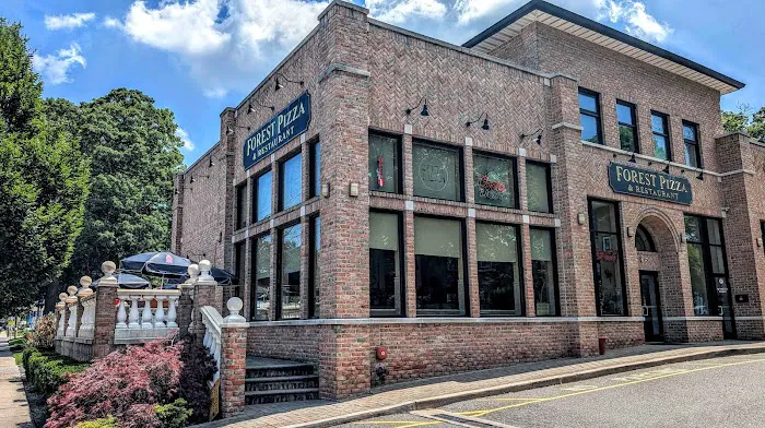Forest Avenue Pizza Picture 4