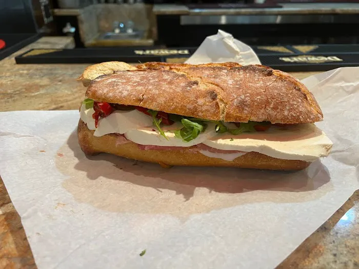 Amalfi Pizzeria and Restaurant Picture 4