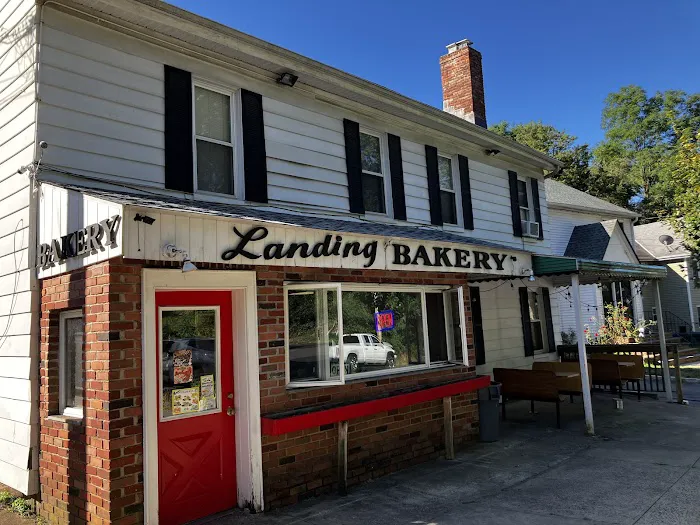 Landing Bakery Picture 4