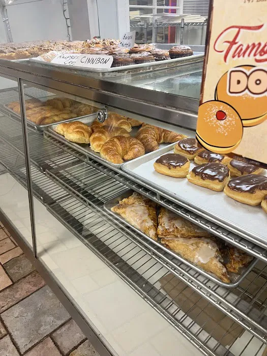 Landing Bakery Picture 8