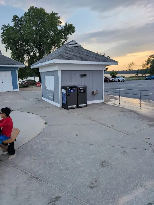 Downtown Snack Shack Picture 2