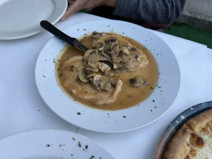 Bosfa Italian Restaurant Picture 2