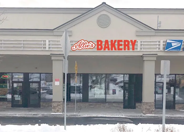 Allie's Bakery Picture 3