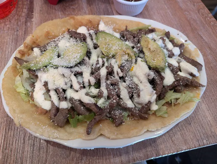 Taqueria La Perla Poblanita Picture 3
