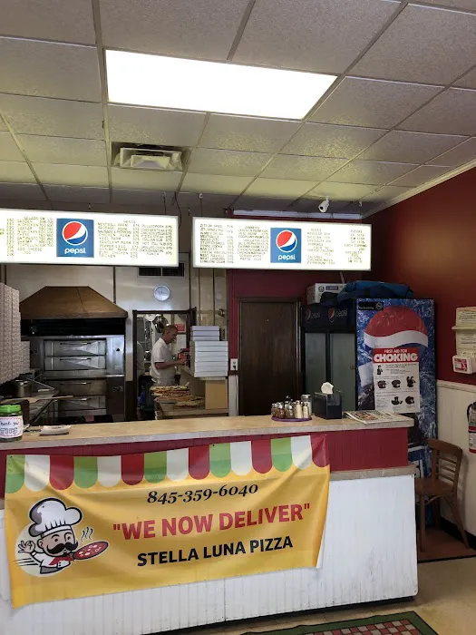 Stella Luna Pizza Picture 10