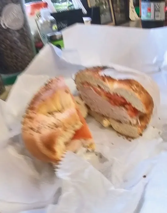 Rueben's Bagel & Deli Picture 1