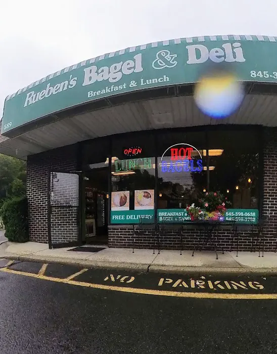 Rueben's Bagel & Deli Picture 3