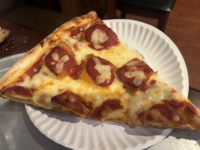 Giovanni's pizza Picture 9