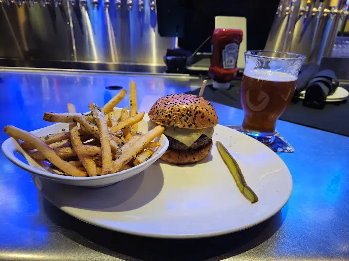 Yard House Picture 6