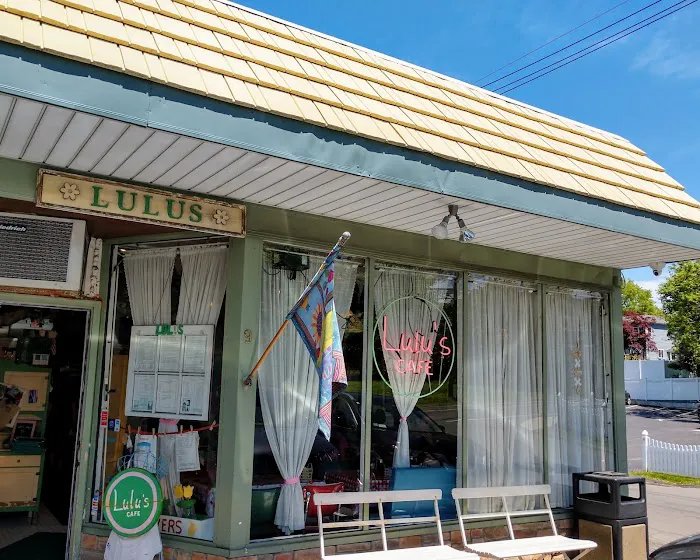 Lulu's Cafe Picture 6