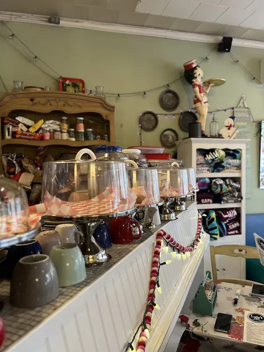 Lulu's Cafe Picture 2