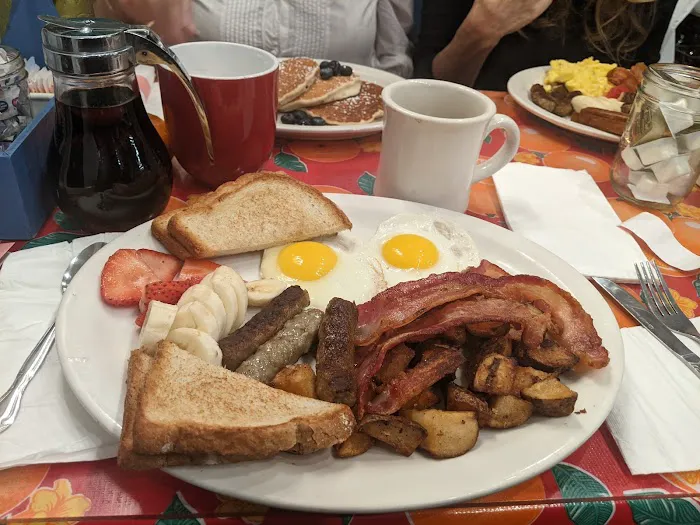 Lulu's Cafe Picture 9