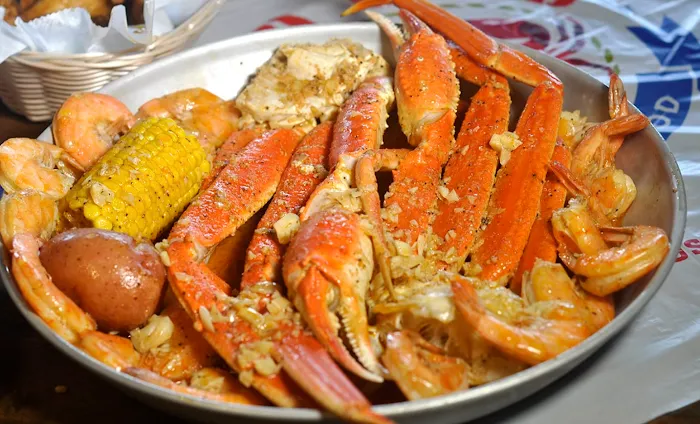 Red Crab Juicy Seafood & Bar Picture 7