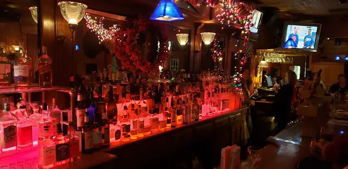 Rick's Club American Picture 4