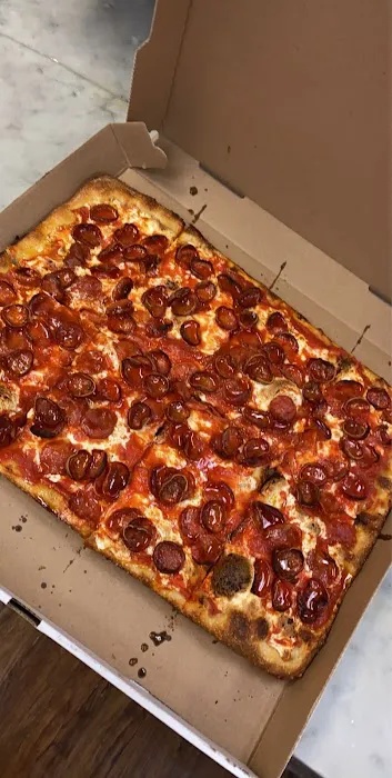 Nicky's II Pizza & Deli Picture 3
