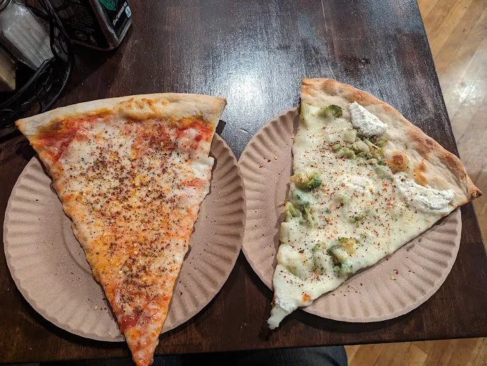 Primavera Pizzeria Picture 9