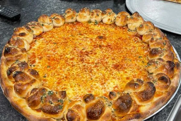 Paisanos Pizza (New City) Picture 7