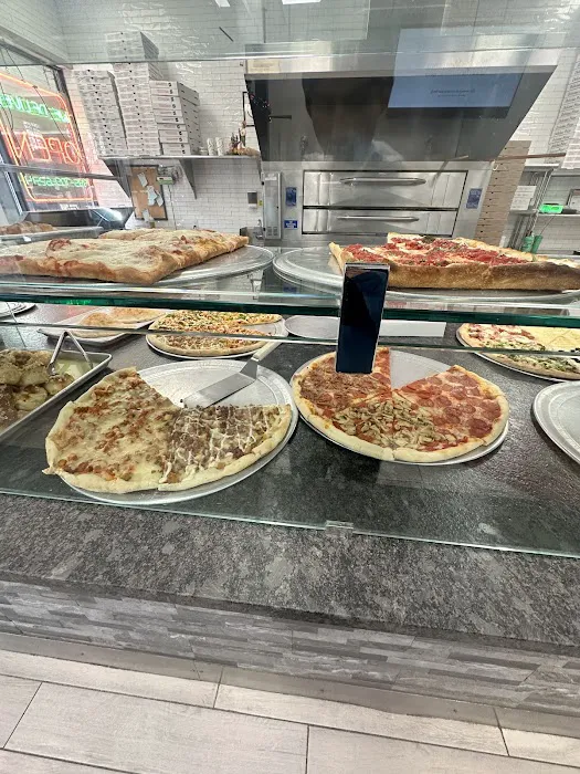 Paisanos Pizza (New City) Picture 1