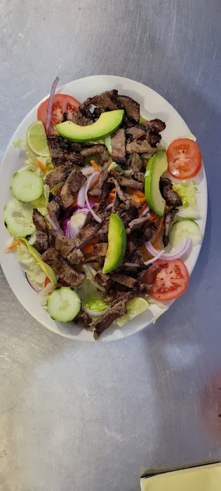 Mundo Latino Restaurant & Bakery Picture 1